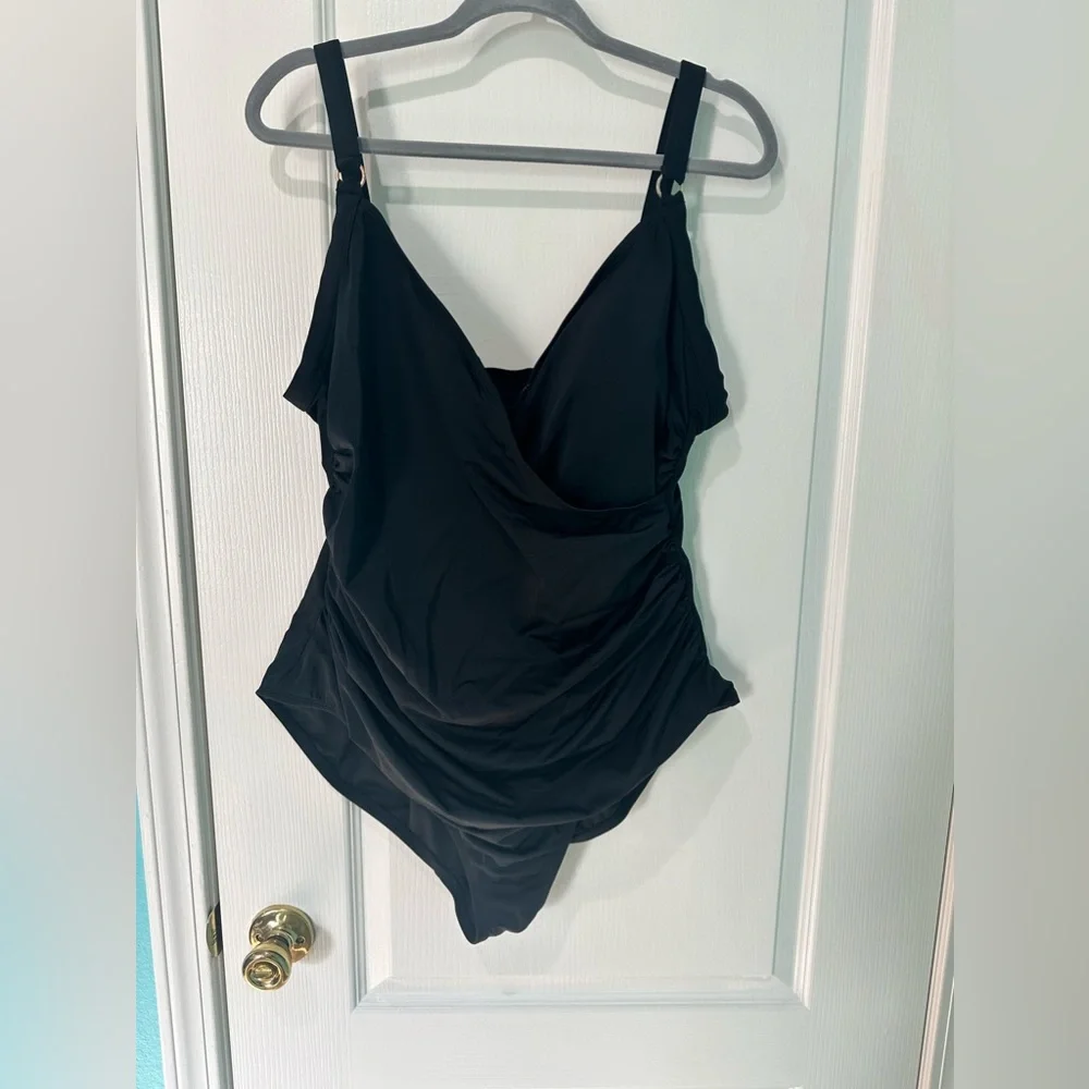 EVRI one piece Swimsuit Black size 2X - Picture 1 of 3
